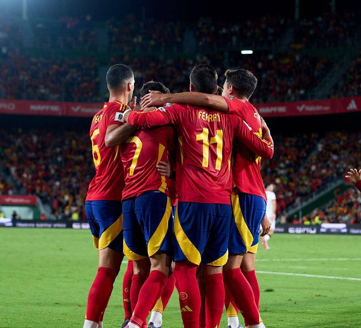 关于西班牙男篮绝杀热火，浓眉三分雨点燃全场的信息